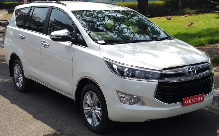 Innova Crysta taxi hire in Goa