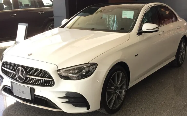 Luxury car hire in Goa - Mercedes-Benz E-Class