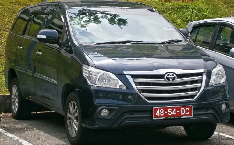 Toyota Innova taxi in Goa